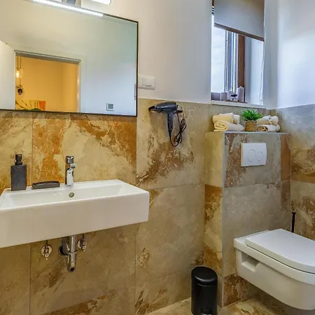 Beautiful In With Wifi Holiday home
